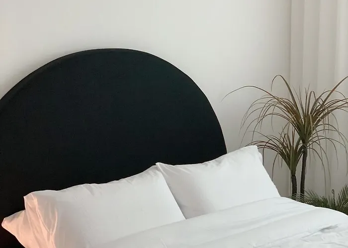 New Special 3-min Walk From Cheonho Station Free Parking Near Kspo Dome Lotte World Jamsil Asan Medical Center Coex Seongsu Gangnam Gwanghwamun Hongdae *